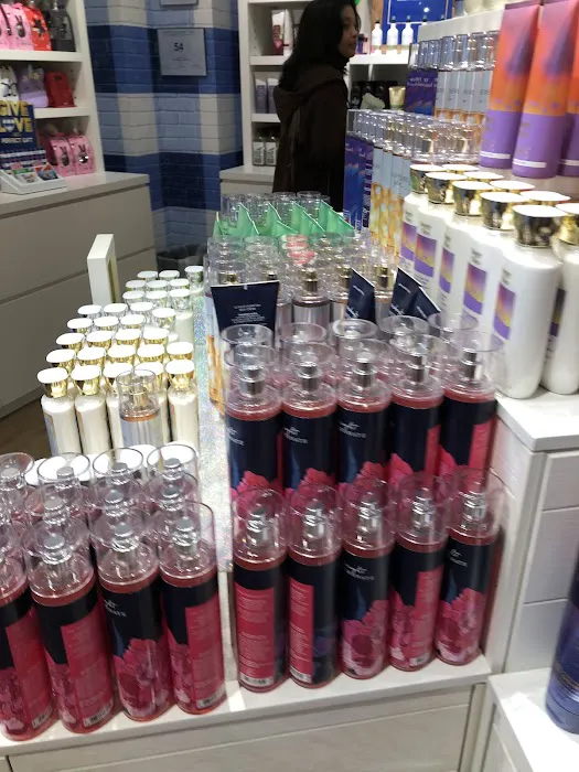 Bath & Body Works 2