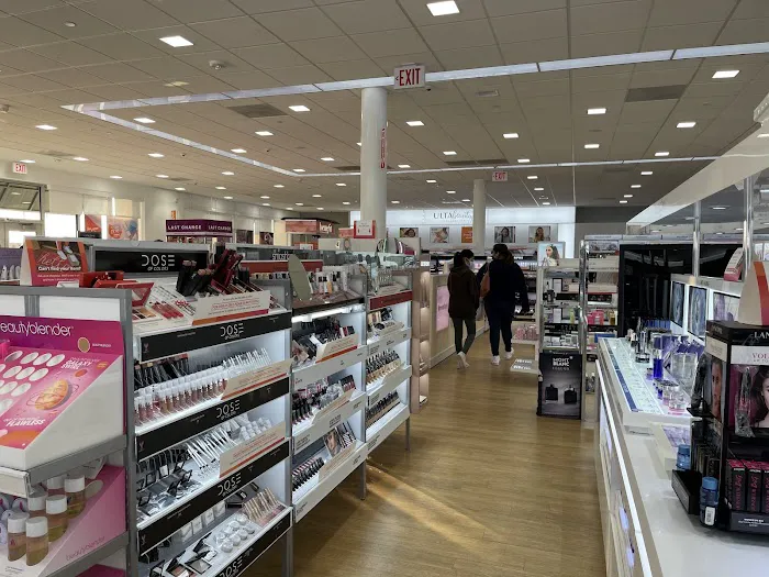 Ulta Beauty 0
