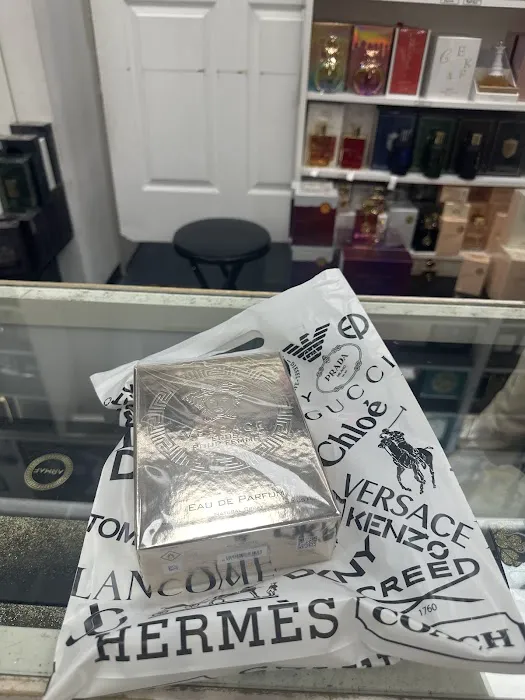 Perfume Shop 4