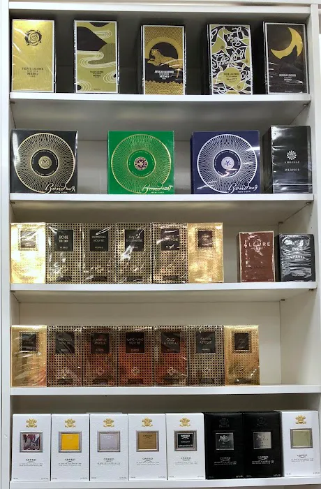 Perfume Shop 6