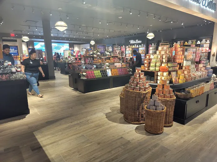 Bath & Body Works 3