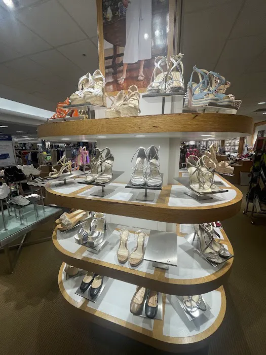 Dillard's 7