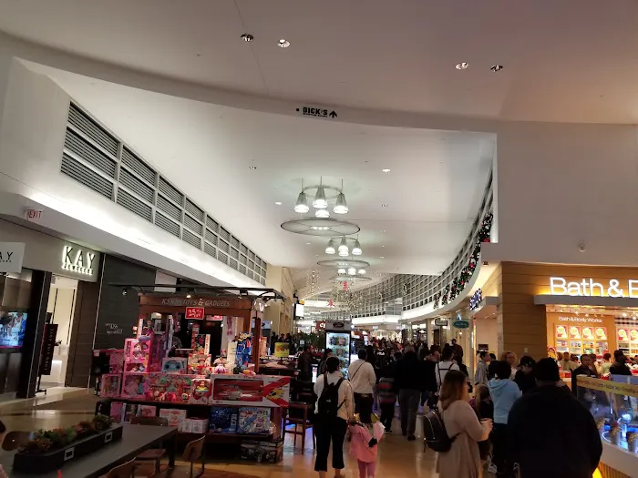 Dillard's 6