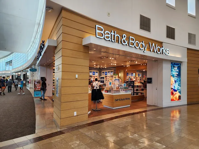 Bath & Body Works 8