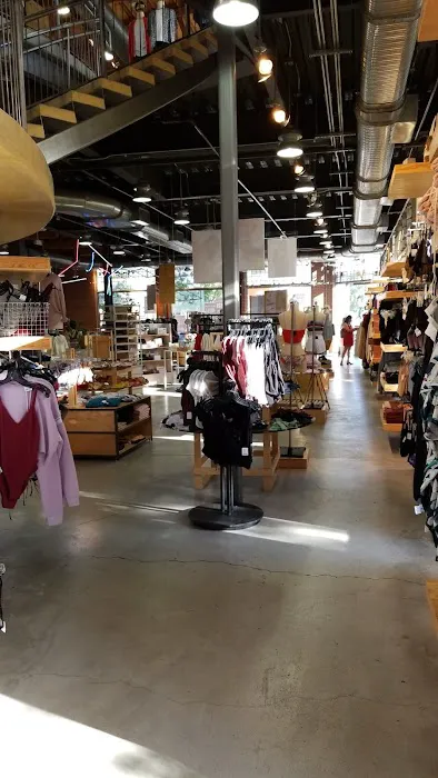 Urban Outfitters 3