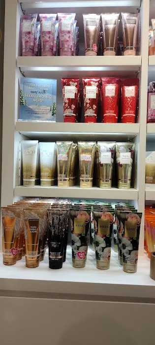 Bath & Body Works 9