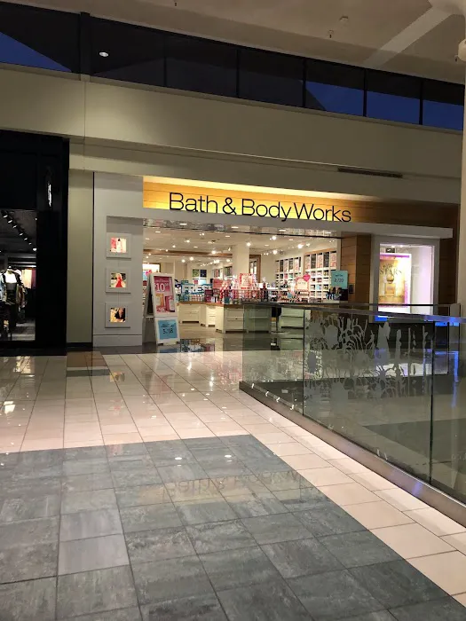 Bath & Body Works 4