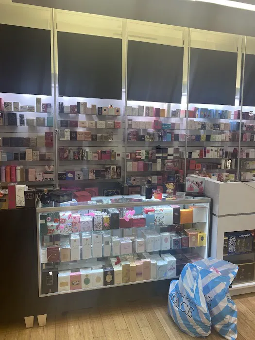 Perfume Paradise 6