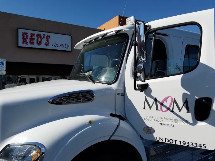 Red's Beauty Supply 3