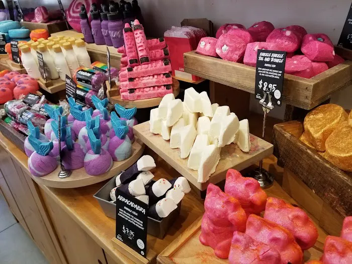 Lush Cosmetics La Encantada 3