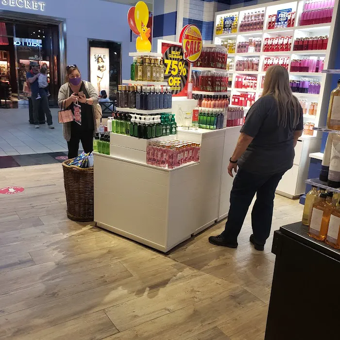Bath & Body Works 2