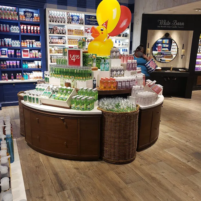 Bath & Body Works 4