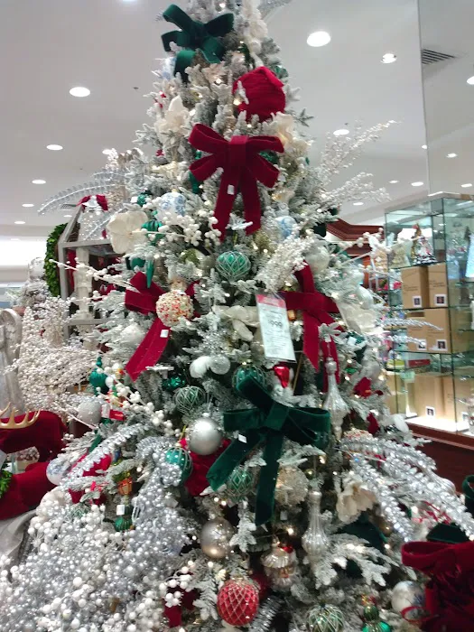 Dillard's 6
