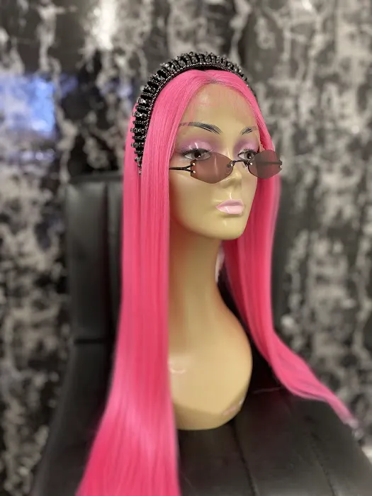 Nique's Beauty Supply 1