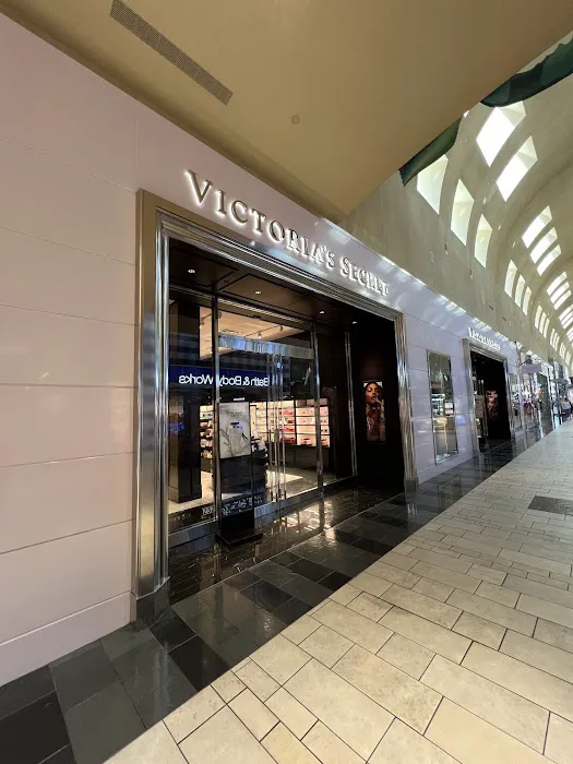 Victoria's Secret & PINK by Victoria's Secret 1