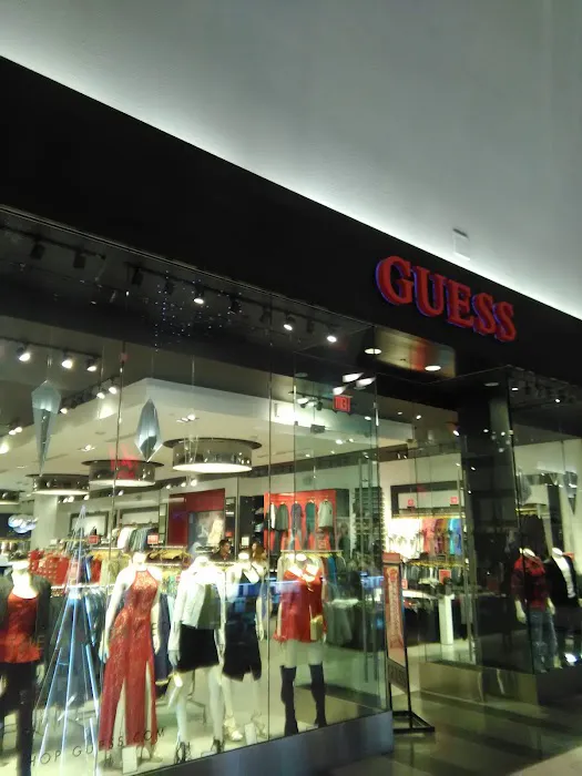 GUESS 0