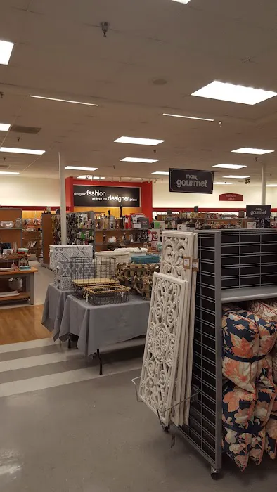 T.J. Maxx 7