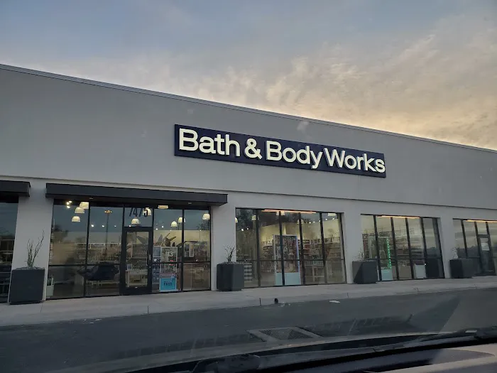 Bath & Body Works 4
