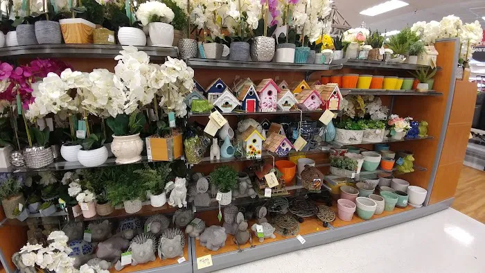 T.J. Maxx 0