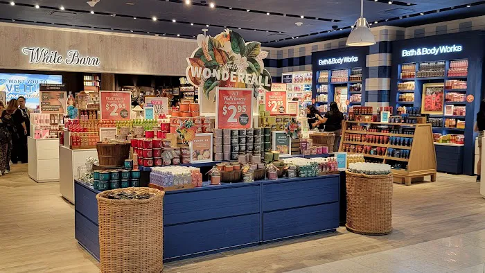 Bath & Body Works 6