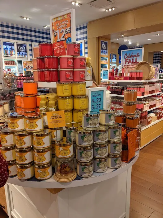 Bath & Body Works 2