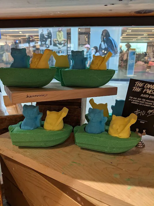 Lush Cosmetics Valley Fair 5