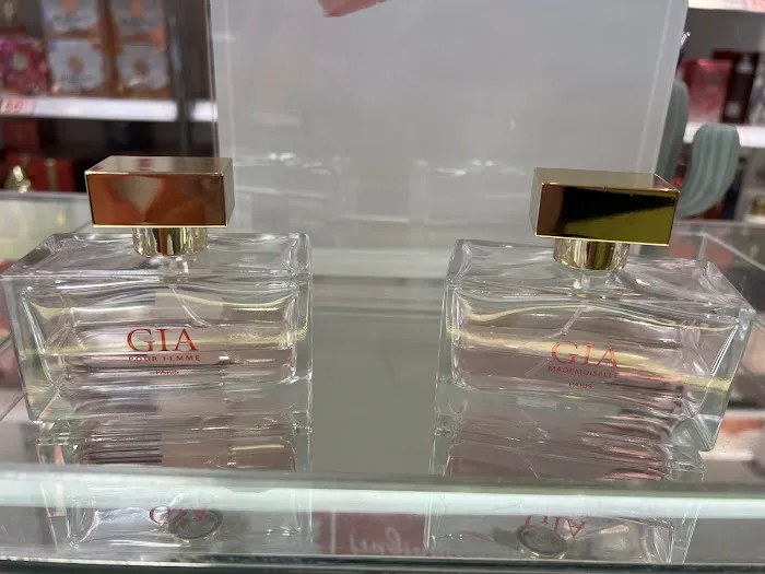 Perfumania 8