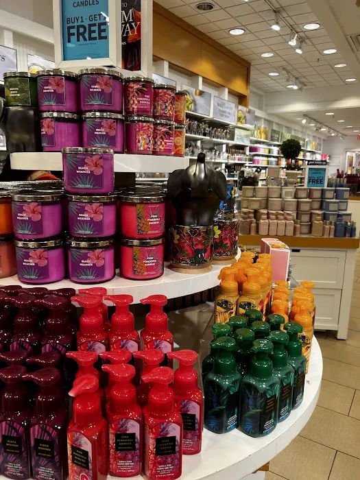 Bath & Body Works 1
