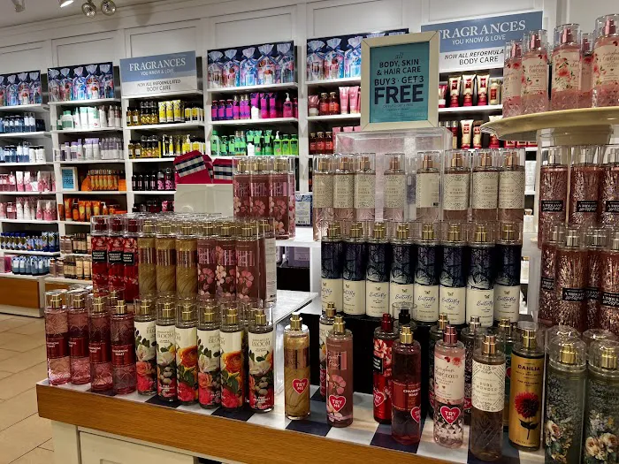 Bath & Body Works 4