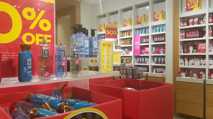 Bath & Body Works 2