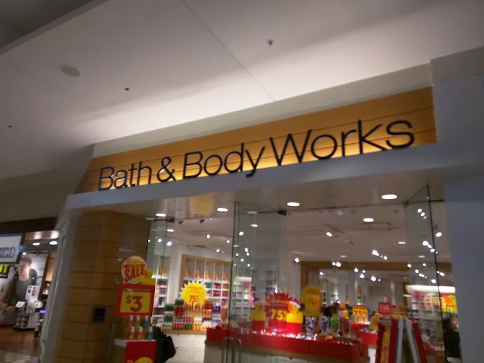 Bath & Body Works 4