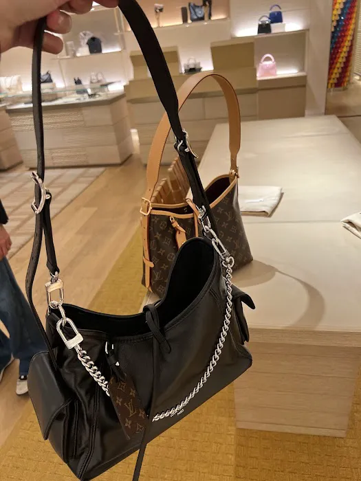 Louis Vuitton Bloomingdale's Santa Clara Valley Fair 1
