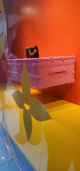 Louis Vuitton Bloomingdale's Santa Clara Valley Fair 5
