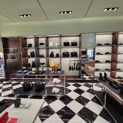 Prada San Josè Valley Fair Mall ico