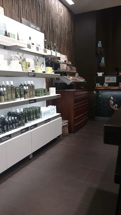 Aveda Store 1