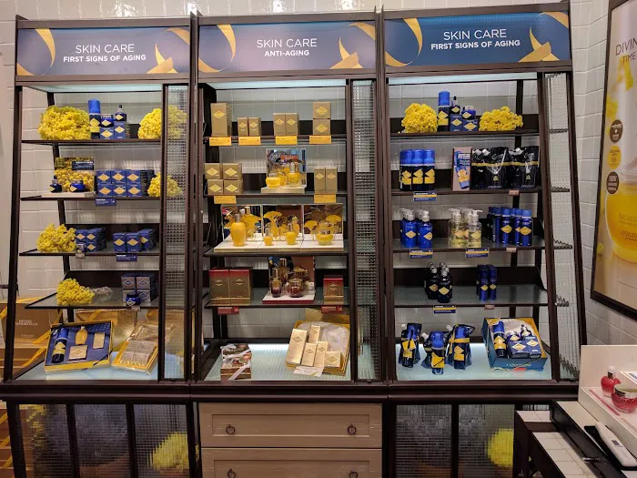 L'OCCITANE EN PROVENCE 1