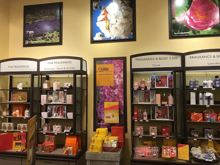 L'OCCITANE EN PROVENCE 6