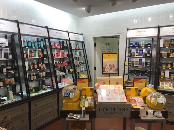 L'OCCITANE EN PROVENCE 9