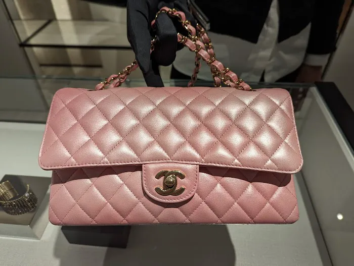 CHANEL 8