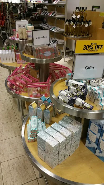 Luxury Beauty Store 9