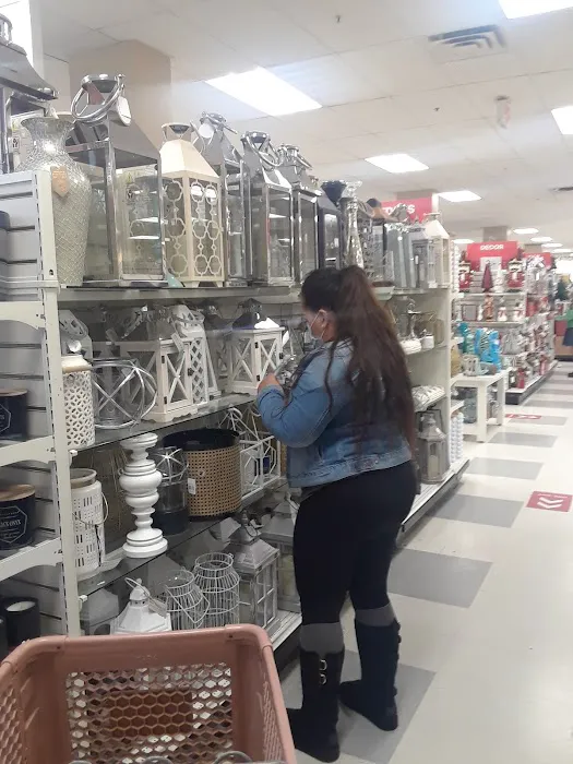 HomeGoods 7