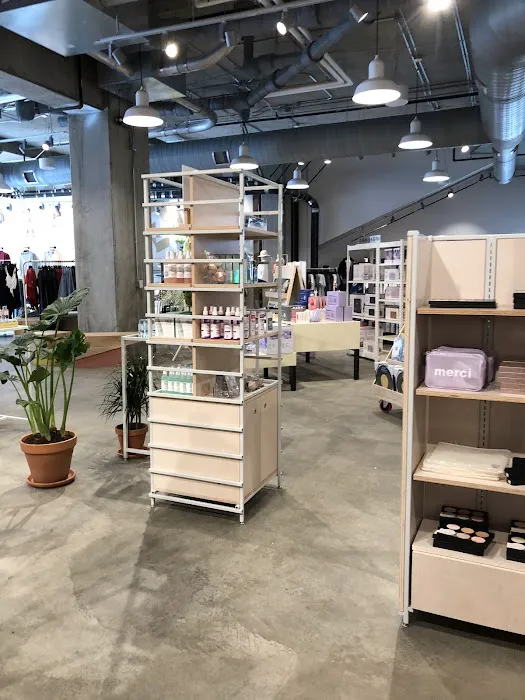 Urban Outfitters 5