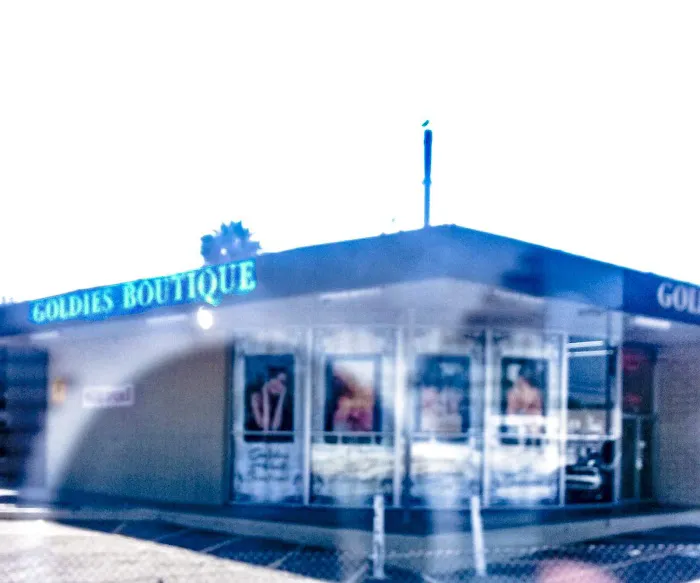 Goldies Boutique 0