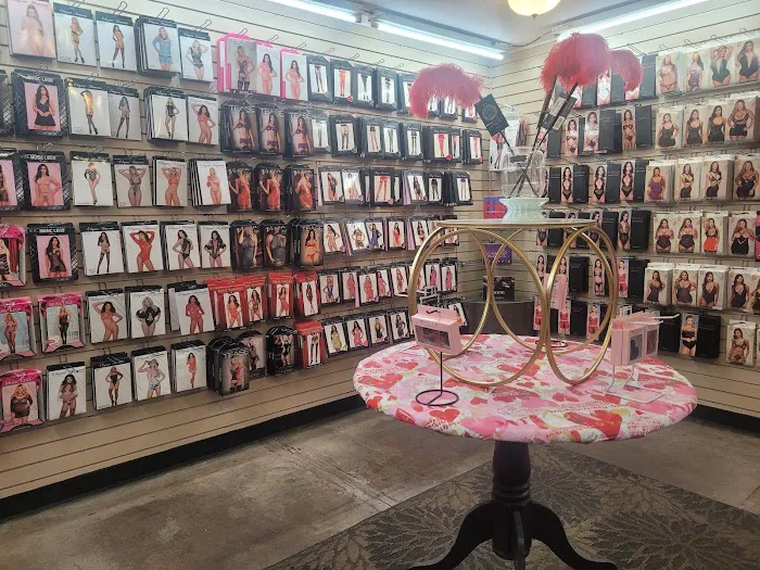 Goldies Boutique 2