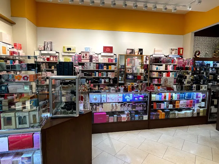 Luxury Perfumes 1