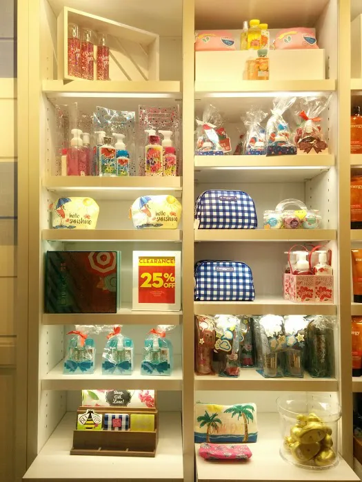 Bath & Body Works 4