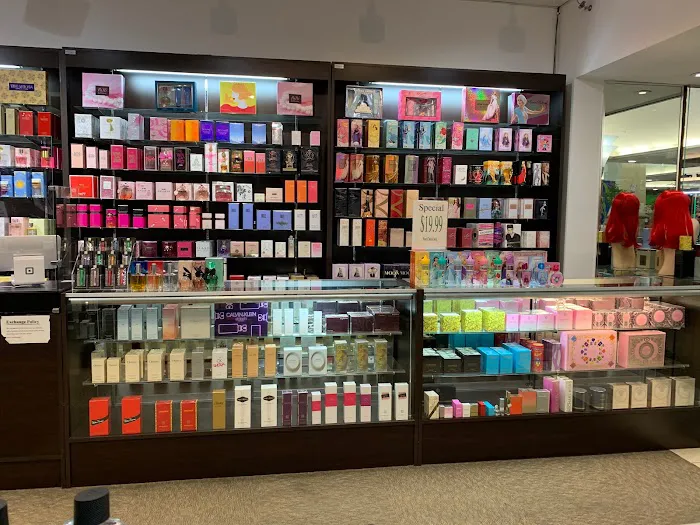 Perfumes luxe “Love the scent”. 1
