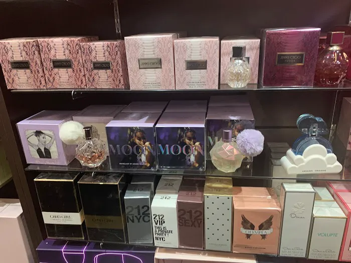 Perfumes luxe “Love the scent”. 0