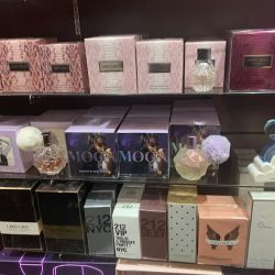 Perfumes luxe “Love the scent”. ico