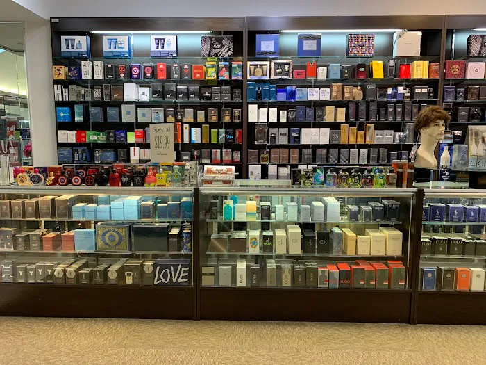 Perfumes luxe “Love the scent”. 4